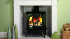 STOVAX HUNTINGDON 35  WOODBURNING WITH TRACERY DOOR